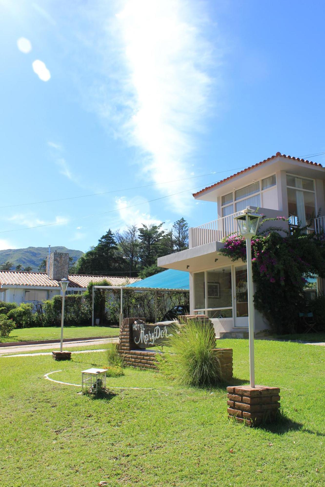 Hotel Marydor Ла-Фальда Экстерьер фото